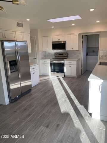10025 W SHASTA Drive W, Sun City, AZ 85351