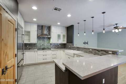 235 W PORTLAND Street, Phoenix, AZ 85003