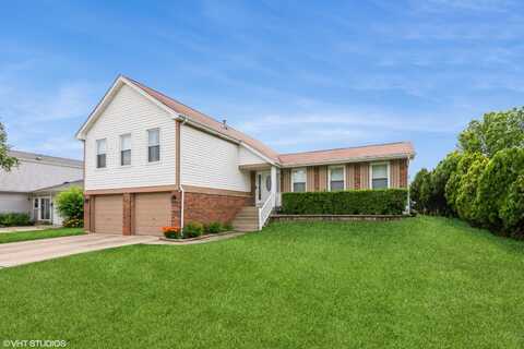 1015 Warwick Circle, Hoffman Estates, IL 60169