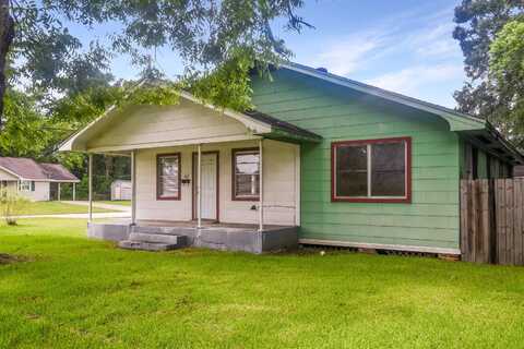 605 N 6th, Silsbee, TX 77656
