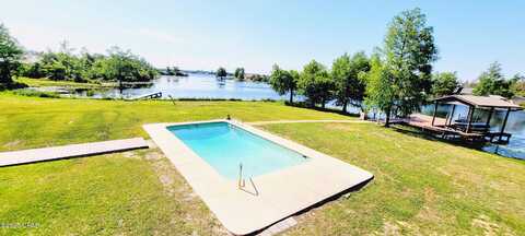 4311 De Len Drive, Panama City, FL 32404