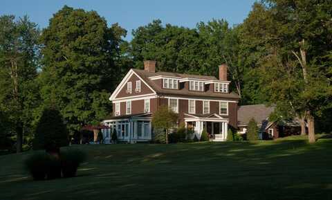 221 Bulkley St, Williamstown, MA 01267