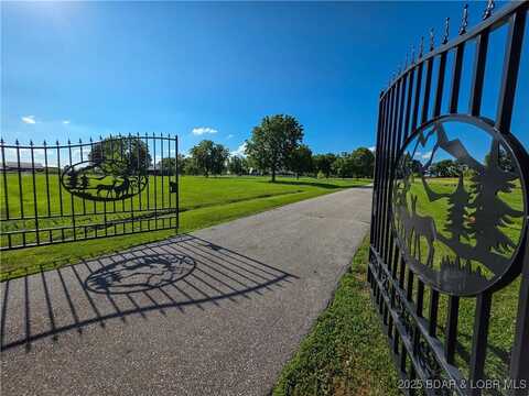 10663 HWY 52, Versailles, MO 65084