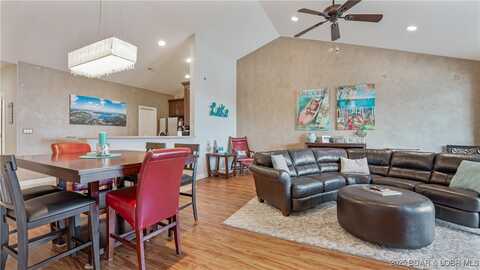 4499 Ski Drive, Osage Beach, MO 65065
