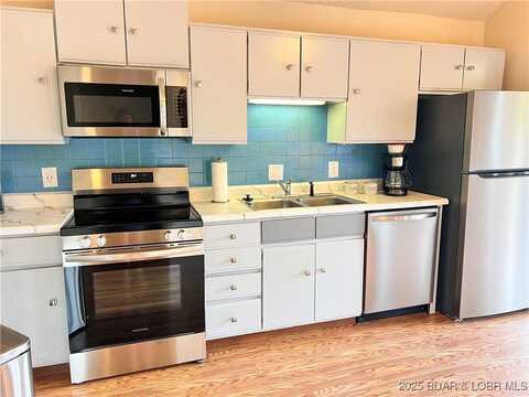 4230 Holiday Shores Lane, Osage Beach, MO 65065