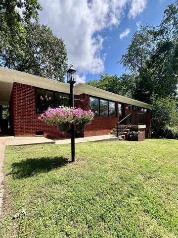 506 W Clinton Street, Heber Springs, AR 72543