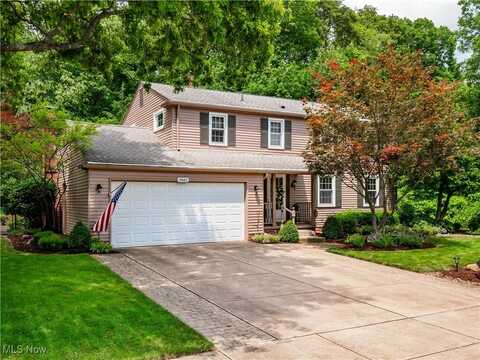 19682 WENDY DRIVE, BEREA, OH 44017