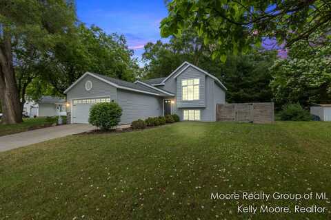 410 S CEDAR STREET, GREENVILLE, MI 48838