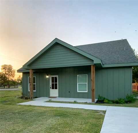 1706 E Avenue F, Kingsville, TX 78363