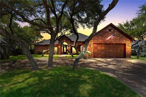 111 Forest Hills Drive, Rockport, TX 78382