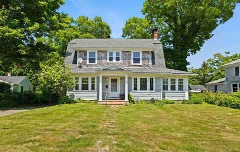 20 Glendon Road, Woods Hole, MA 02543