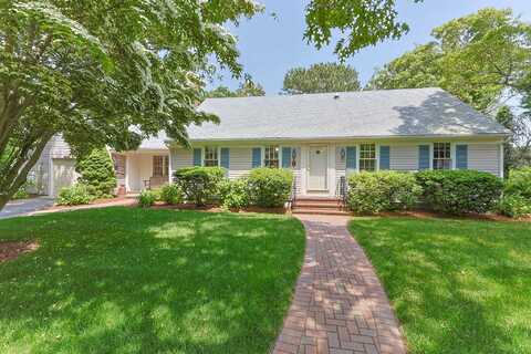 21 Gramps Way, South Chatham, MA 02659