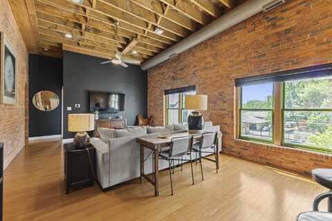 51 W Blenkner Street, Columbus, OH 43215
