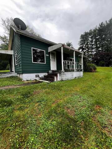 9894 Salem Hollow Road, New Straitsville, OH 43766