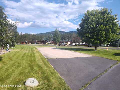 13 Bogie Ln, Blanchard, ID 83804