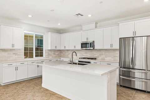 73523 Travers Street, Palm Desert, CA 92211