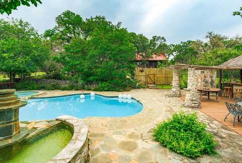 1218 Oakwood Loop, San Marcos, TX 78666