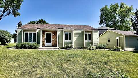 4221 90th Street, Urbandale, IA 50322