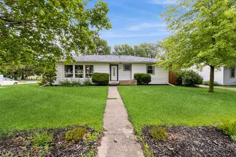 202 S Dakota Avenue, Ames, IA 50014