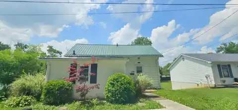 128 Burroughs Street, Blanchester, OH 45107