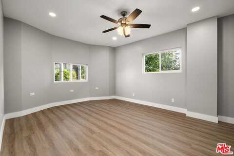 1617 W 24th St, Los Angeles, CA 90007