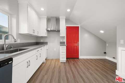 1617 W 24th St, Los Angeles, CA 90007