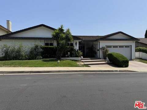 5256 Los Franciscos Way, Los Angeles, CA 90027