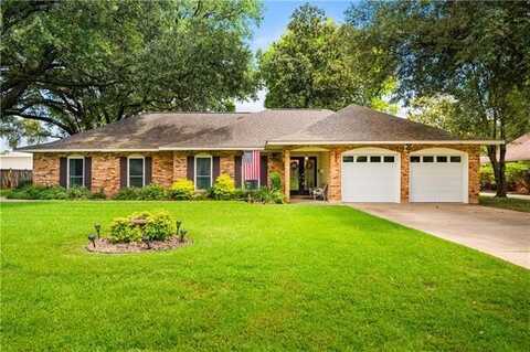 318 PARKWAY Drive, Natchitoches, LA 71457