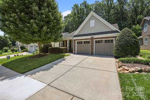 4527 Hubbard Falls Drive, Charlotte, NC 28269
