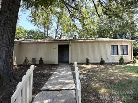 3621 Willow Point Drive, Charlotte, NC 28277