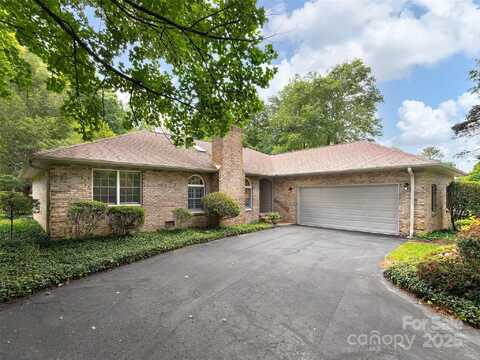 189 Cove Loop Road, Hendersonville, NC 28739