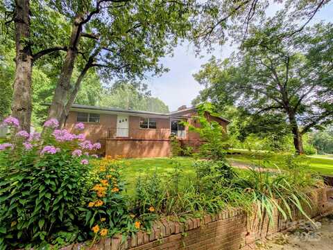 165 Fieldstone Farm Drive, Statesville, NC 28625