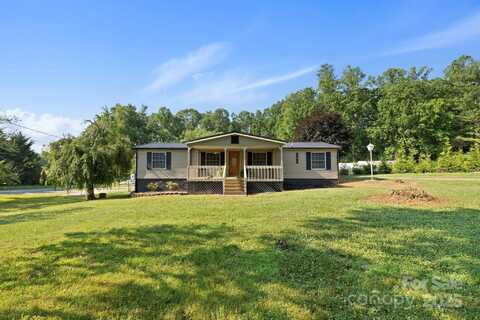 374 Big Hungry Road, Flat Rock, NC 28731