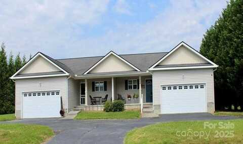 50 Duncan Road, Flat Rock, NC 28731