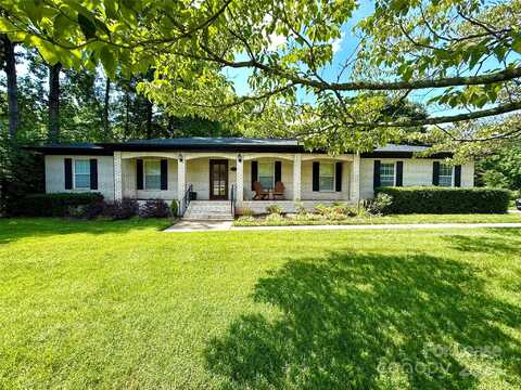 4371 La Brea Drive, Charlotte, NC 28216