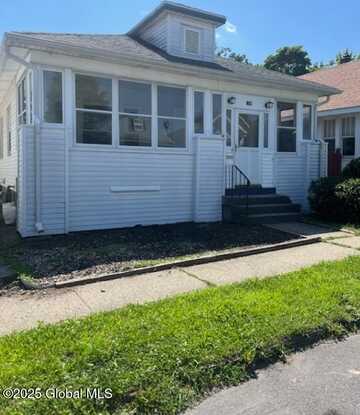 1104 6th Avenue, Watervliet, NY 12189