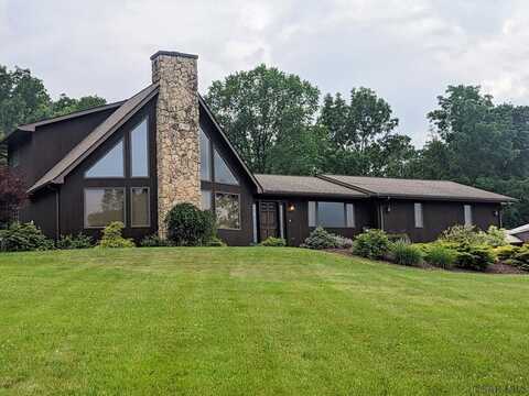 350 American Legion Rd, Latrobe, PA 15650