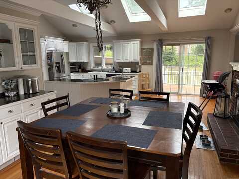 41 Starr Hill Road, Groton, CT 06340