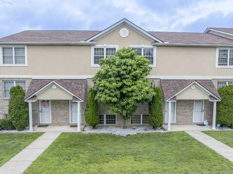17 Geddes Terrace, Waterbury, CT 06708