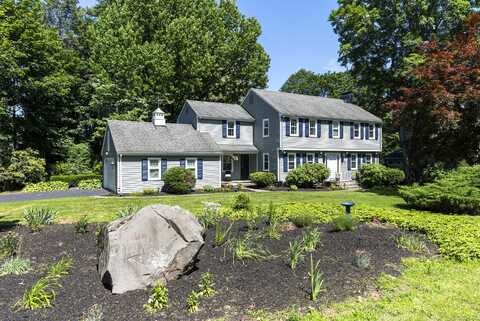 42 Lovelace Drive, West Hartford, CT 06117
