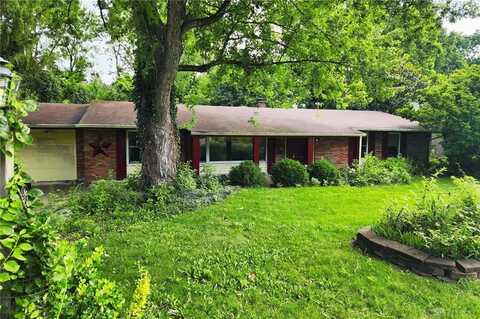 2427 Portage Path, Bellbrook, OH 45305