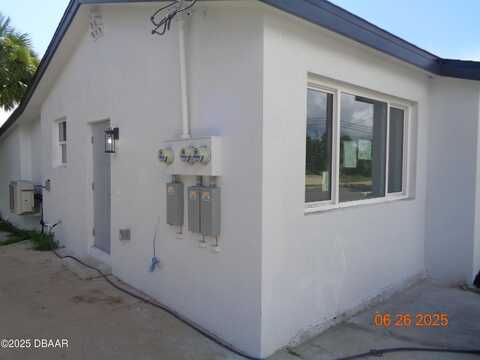 145 S Halifax Avenue, Daytona Beach, FL 32118