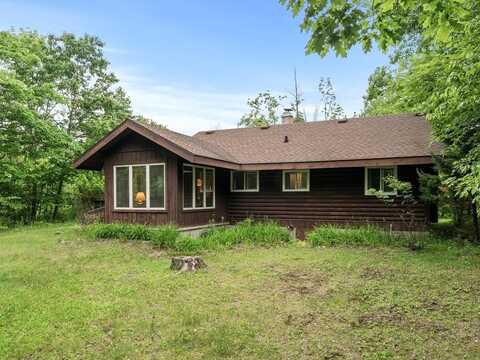 1131 S Berry Ln, Ellison Bay, WI 54210