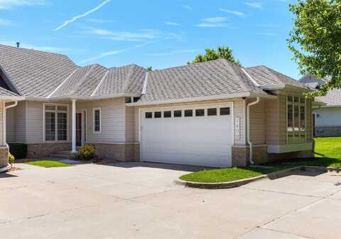 1400 NW 141st Street, Clive, IA 50325