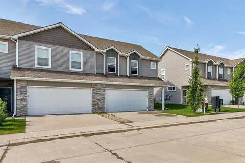 2817 NW Lois Lane, Ankeny, IA 50023