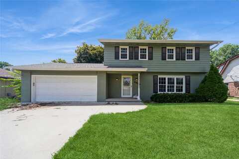 4402 62nd Street, Urbandale, IA 50322