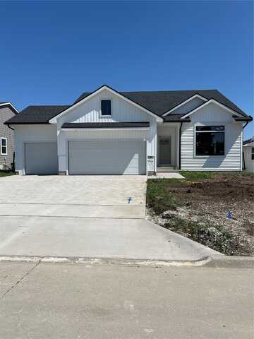 154 Crossroads Drive, Des Moines, IA 50320