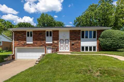 3025 Saint Anne, Dubuque, IA 52001