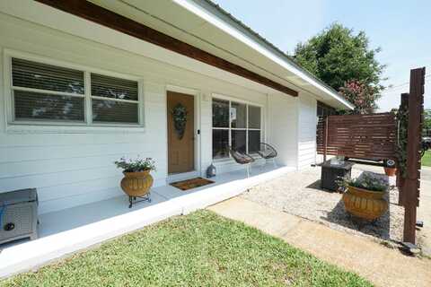 52 NE Iowa Drive, Fort Walton Beach, FL 32548