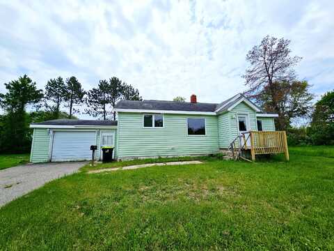 516/512 E Ave C, Newberry, MI 49868